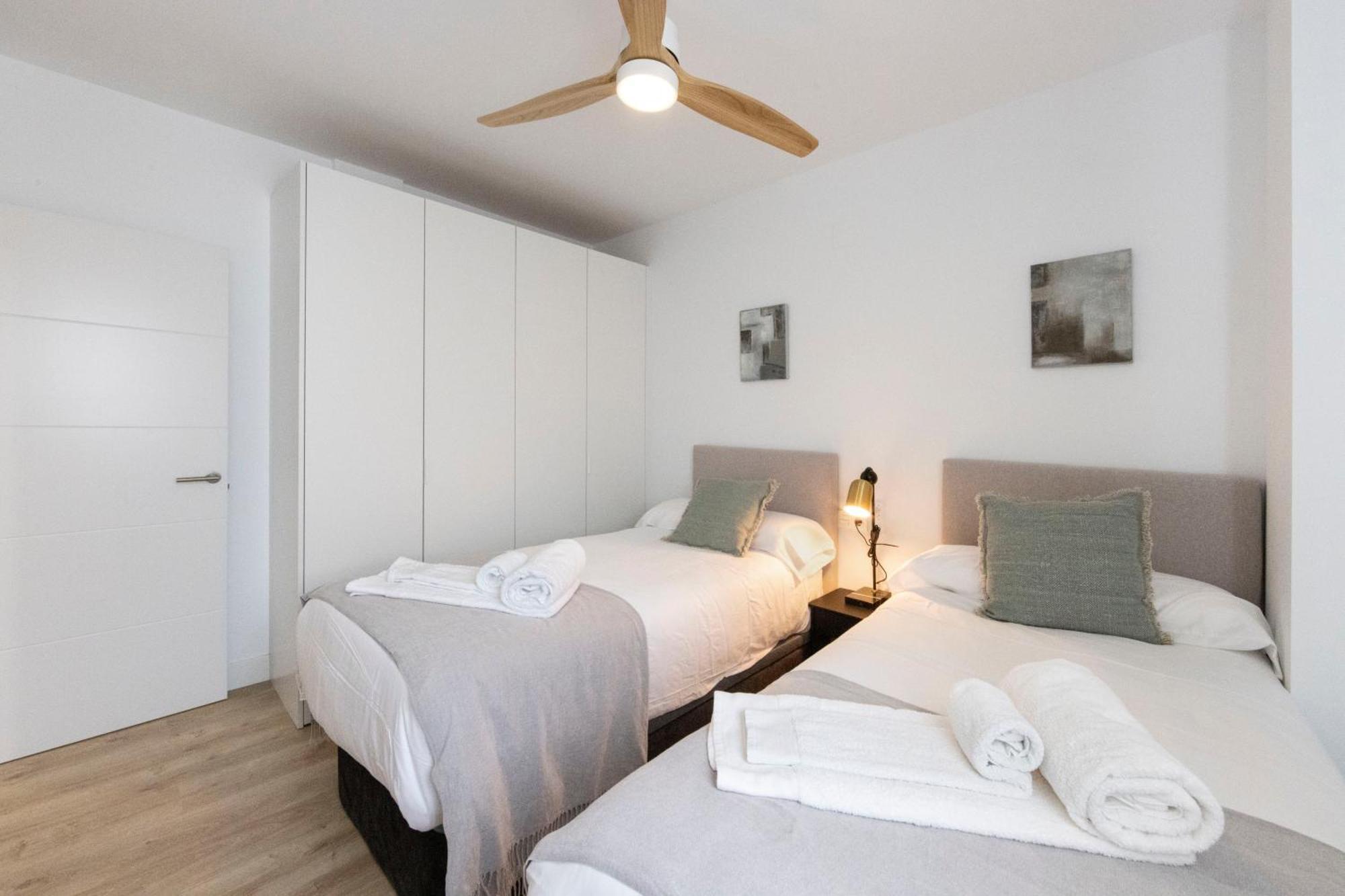 Homity Holidays - Playa Granada - Mar De Astrid Motril Exterior photo